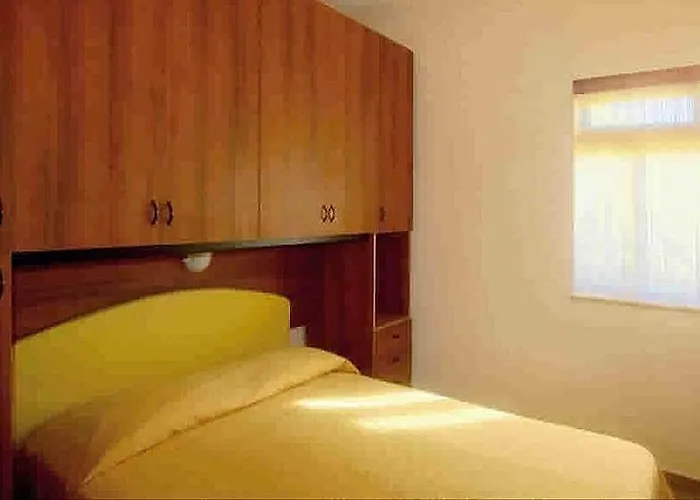 公寓式酒店 Summer Day Village